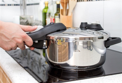 Kinh nghiệm chọn mua nồi áp suất dùng cho bếp từ