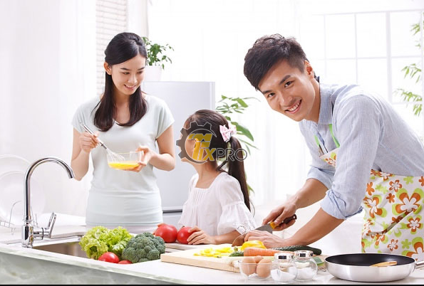 Mẹo giúp nấu ăn bằng bếp từ tiết kiệm năng lượng hơn